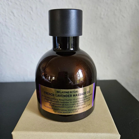 The Body Shop Spa of the World French Lavender Massage Oil (NWT) - Picture 2 of 2